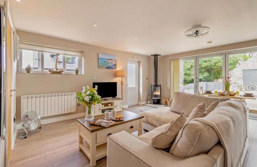 Tavernspite House | Brook View Cottage