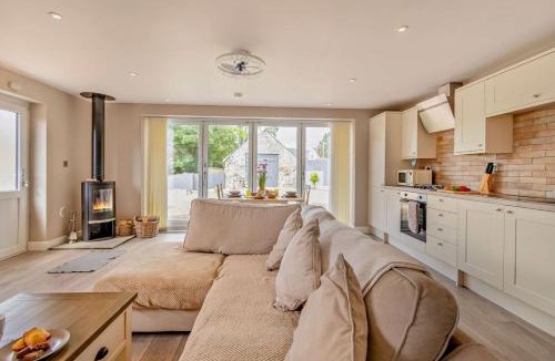 Tavernspite House | Brook View Cottage