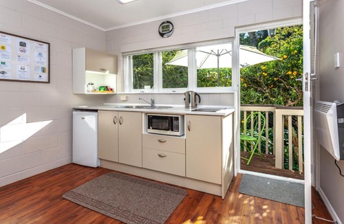 Thames Hotel | Brookby Motel