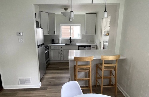 Brookfield House | Brookfield Boutique Charmer