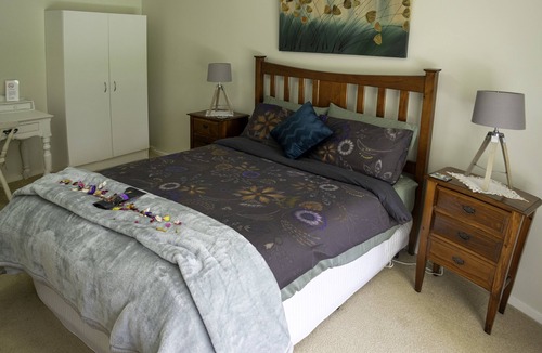 Myrrhee House | Brookfield Guesthouse