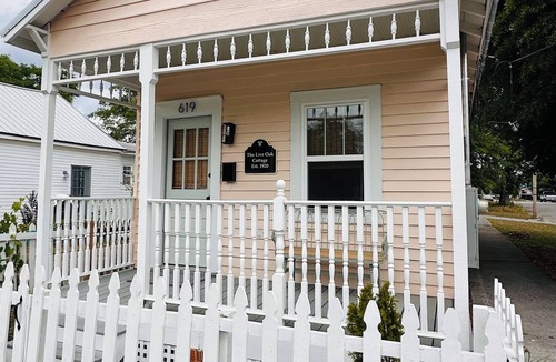 Wilmington House | Brooklyn Arts District Historic Home 1BR, 1BA