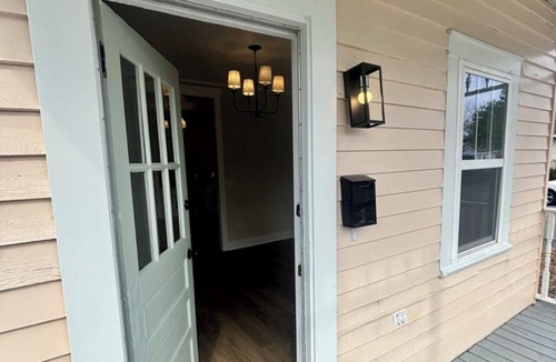 Wilmington House | Brooklyn Arts District Historic Home 1BR, 1BA