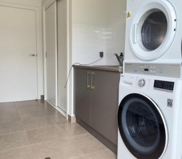 Thurgoona House | Brooklyn Haven