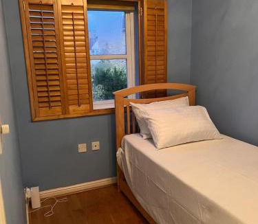 Longbridge House | Brooklyn-Heights