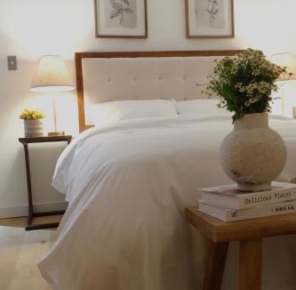 East Flatbush House | Brooklyn Hideaway