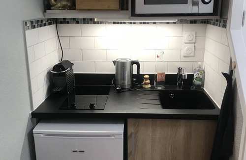 Secteur 4 Apartment | Brooklyn - Modern studio 2 steps from tram A