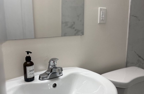 Bedford-Stuyvesant Apartment | Brooklyn Shoebox studio apartment