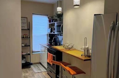 Cypress Hills Apartment | Brooklyn Short Term Rental - The Junction