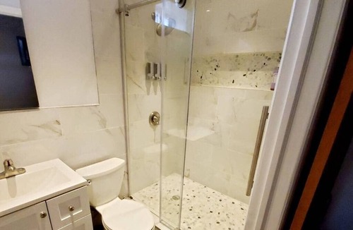 Cypress Hills Apartment | Brooklyn Short Term Rental - The Junction