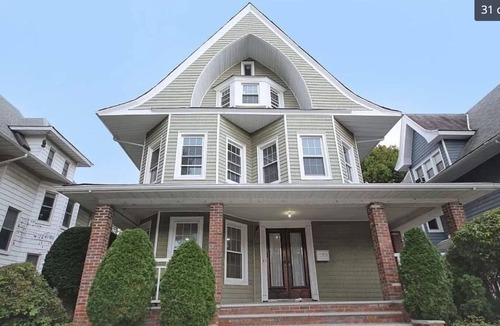 Prospect Park South Villa | Brooklyn stay Apartment