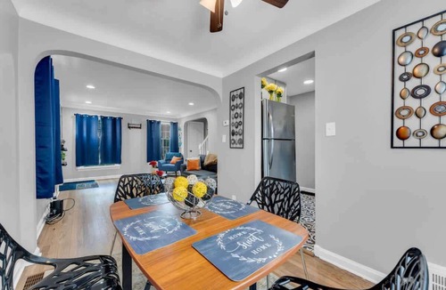 Brooklyn House | Brooklyn Townhome - 9 Miles to Downtown - Sleeps 5