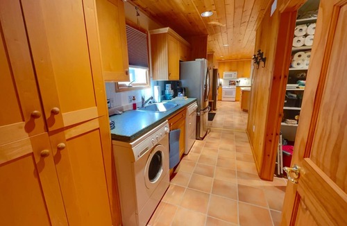 Rideau Lakes House | Brooks Bay Cottage | Spacious Waterfront Retreat
