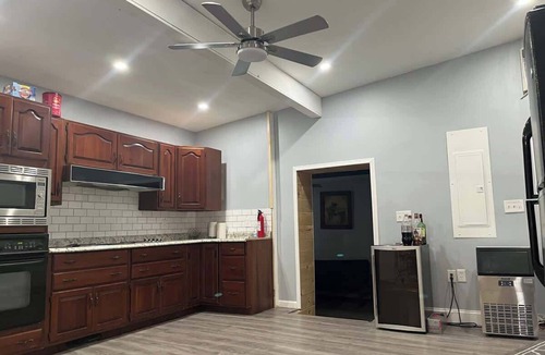 Day House | Brooks bay Summary: R