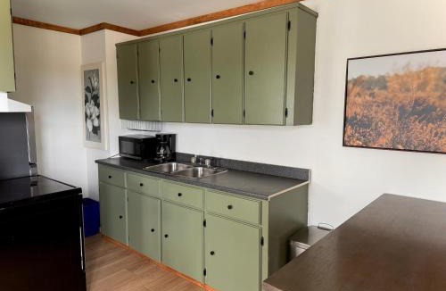 Deer Lake Apartment | Brooks Place