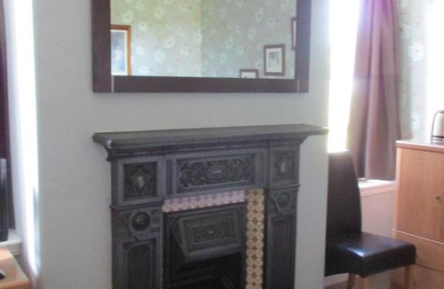 Glastonbury Bed & Breakfast | Brookshill House B & B