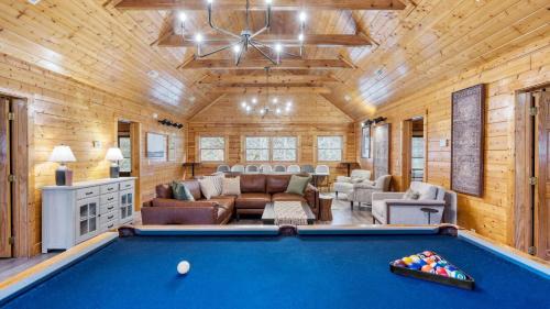 Pigeon Forge House | Brookshore by AvantStay