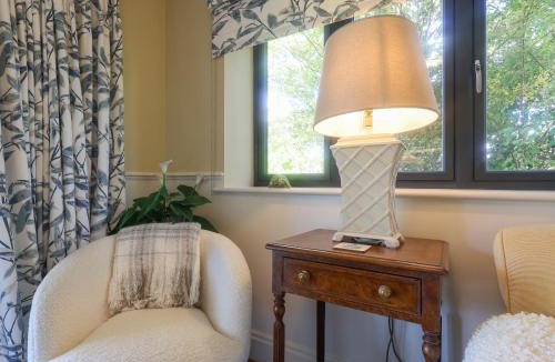 Broad Hinton House | Brookside