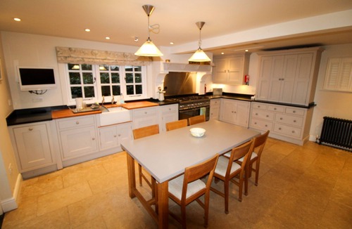 Hawkshead Cottage | Brookside, Hawkshead with garden and private parking