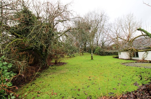 Hawkshead Cottage | Brookside, Hawkshead with garden and private parking