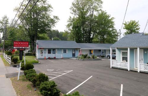 Southern Coast Hotel | Brookside Inn & Cottages