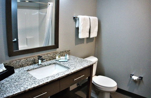 Fort Dodge Hotel | Brookstone Fort Dodge