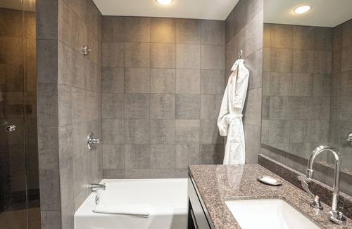 Kanata Lakes - Marchwood Lakeside - Morgan's Grant - Kanata Hotel | Brookstreet