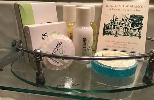 Canadensis Bed & Breakfast | Brookview Manor Inn