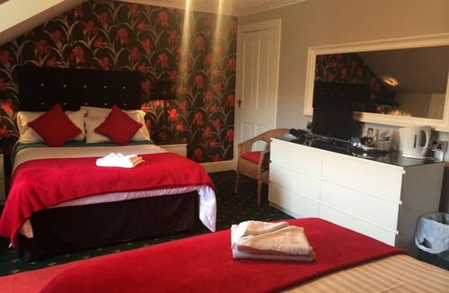 Largs Bed & Breakfast | Broom Lodge