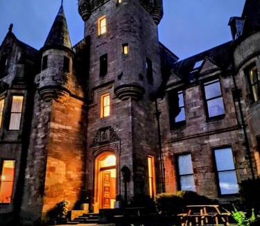 Menstrie Hotel | Broomhall Castle Hotel