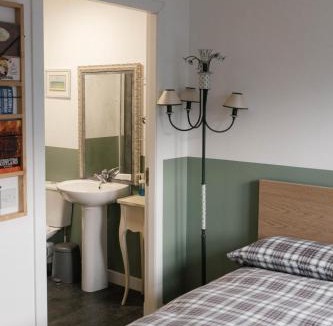 Sighthill House | BroomHouse HomeStay