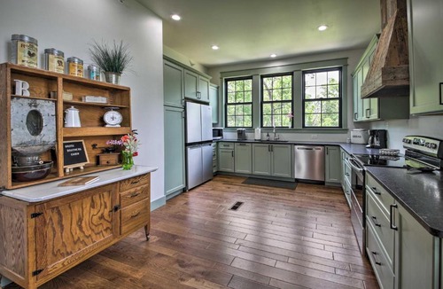 Cottleville House | Bross Brothers Cabin with Wraparound Porch!