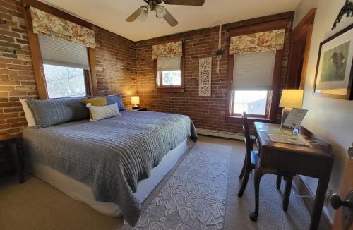Paonia Bed & Breakfast | Bross Hotel B & B