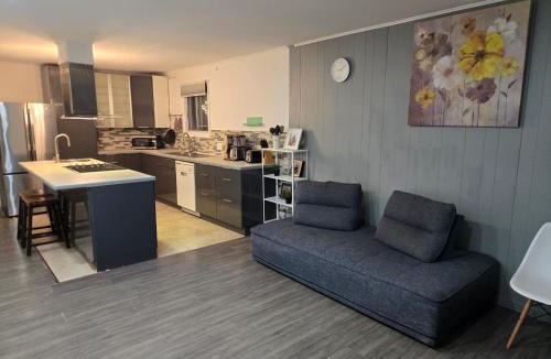 Brossard House | Brossard home