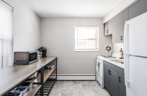 Oakley Apartment | BROT3552 - Oakley 1B