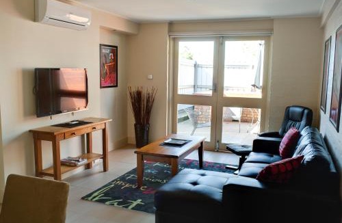 Bendigo House | Brougham Arms Hotel