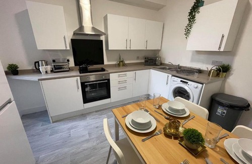 Doncaster Apartment | Broughton Lodge