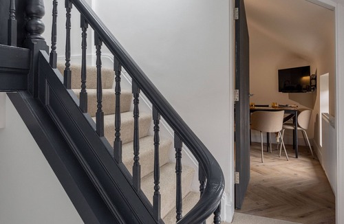 Liverpool Apartment | Broughton Place 4: 2BR Modern Flat in Liverpool