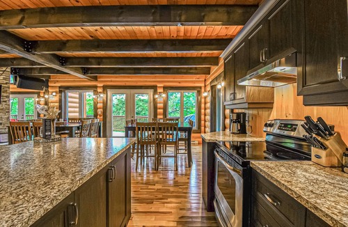 Brownsburg-Chatham Cottage | Brown Bear Lodge CITQ 296775