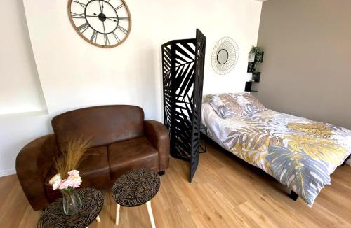 Louviers Apartment | Brown Cosy Loft Centre