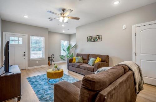 North Houston House | Brown Cottage