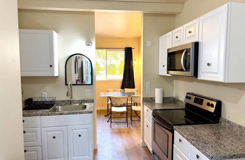 Picnic Point-North Lynnwood Apartment | Brown Door at Lake Serene