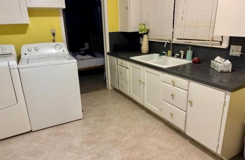 Tokio Apartment | Brownfield BlueBird House - 6 bedrooms
