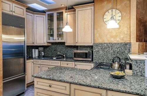 Gold Coast Apartment | Brownstone, 2 entire units Gold Coast