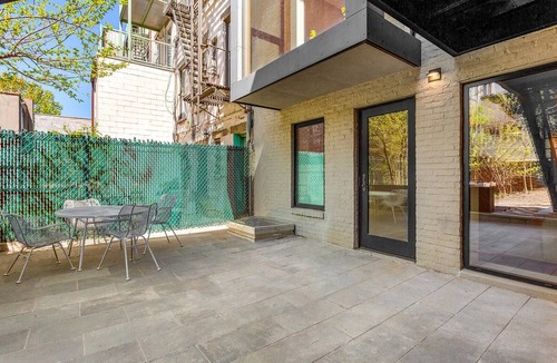 Cobble Hill Apartment | Brownstone Brooklyn floor-through gem (garden level)