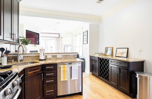 Fenway–Kenmore Apartment | Brownstone Luxury Penthouse Condo