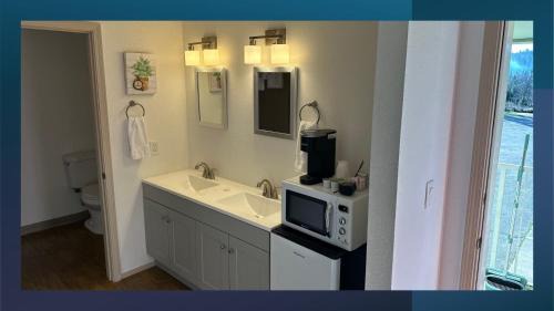 Brownsville Hotel | Brownsville Motel