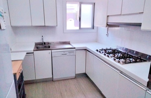 Canet de Mar Apartment | 'Bruc Beach' Apartment with Private Pool, Wi-Fi, and Air Conditioning