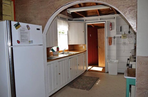 Bruce Mines Cabin | Bruce Bay Cottages & Lighthouse