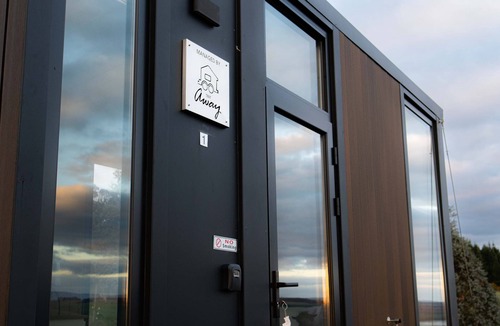 Surat Bay House | Bruce Farm Alpaca Cabin 1 by Tiny Away